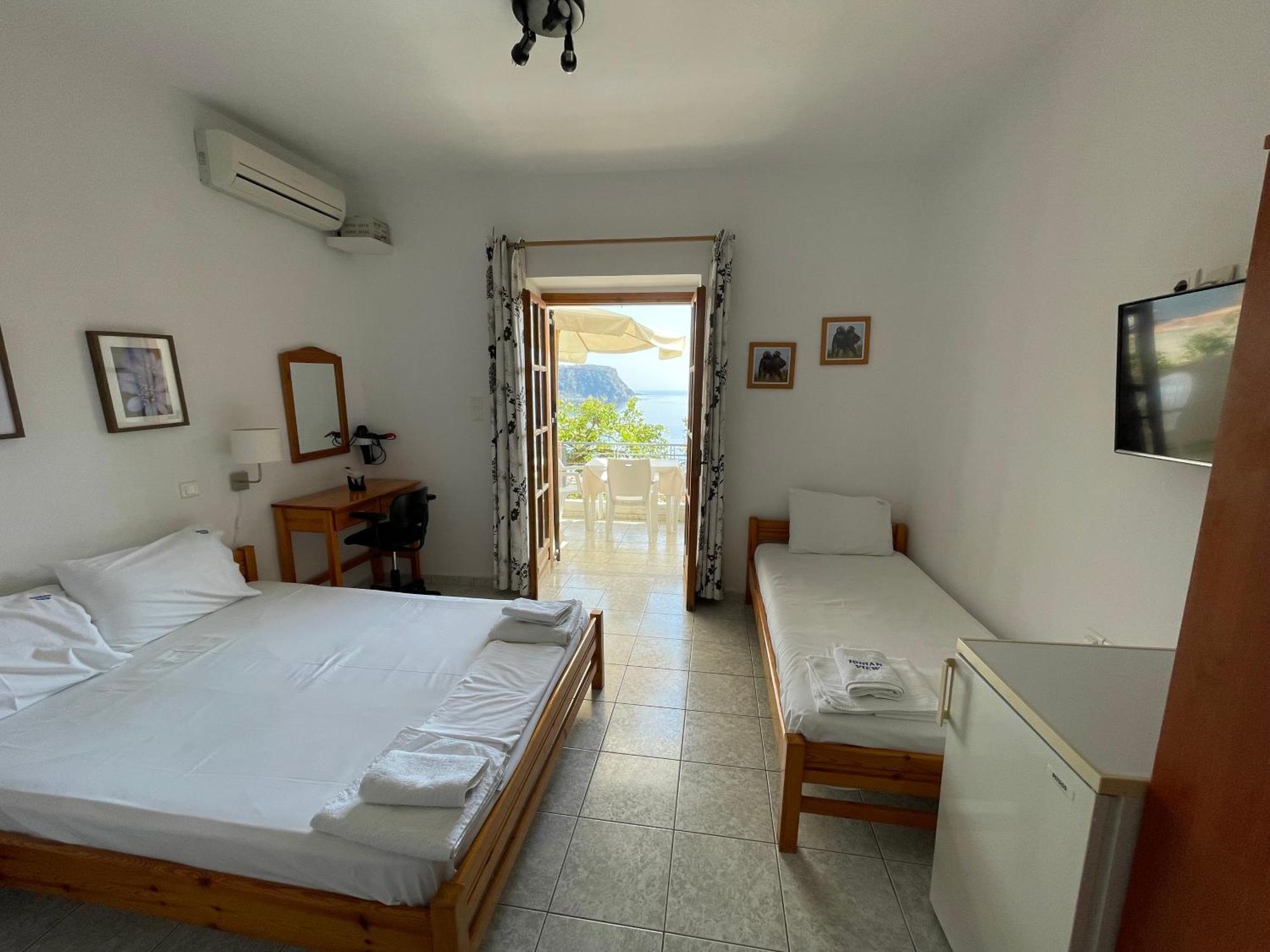Apartamento Ionian View Himarë Exterior foto